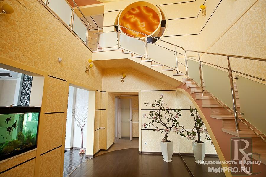 Продаю Шикарный дом площадью 397,2 м.кв, расположенный в элитном поселке г. Севастополя. Данный дом с гордостью... - 9