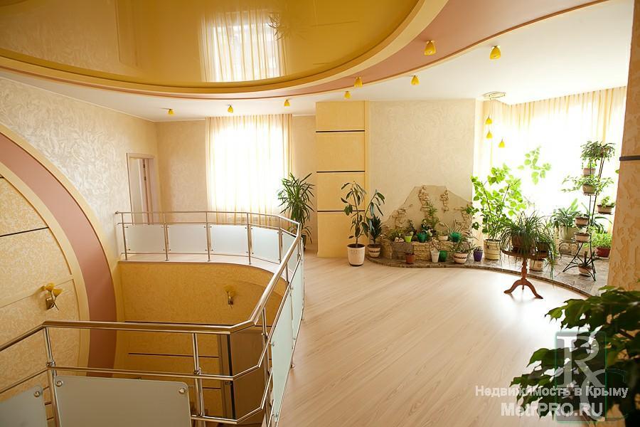 Продаю Шикарный дом площадью 397,2 м.кв, расположенный в элитном поселке г. Севастополя. Данный дом с гордостью... - 10