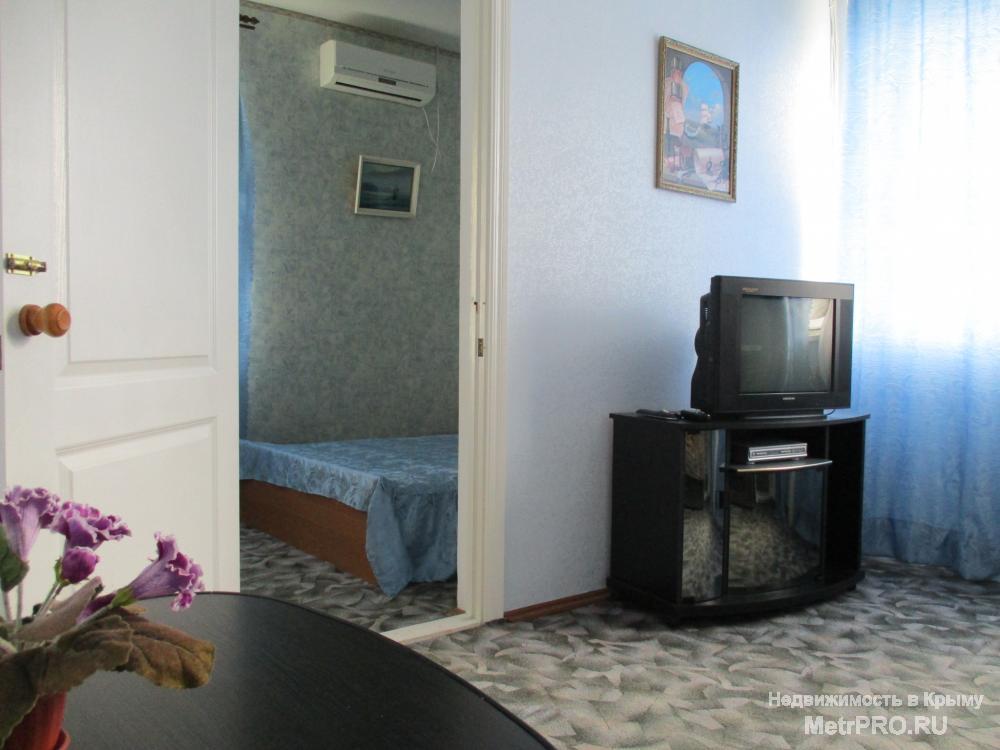 Недорогой семейный отдых в Крыму!   Мини-отель «Магнолия» - коттедж на 5 семейных номеров находится в 6км от Феодосии...