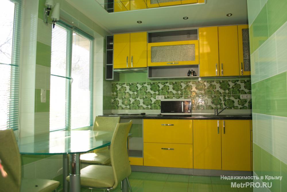 Сдается жилье в п. Утес, г. Алушта, квартира в 2-х уровнях с отдельным входом (1-й кухня-столовая, санузел, 2-й две... - 2