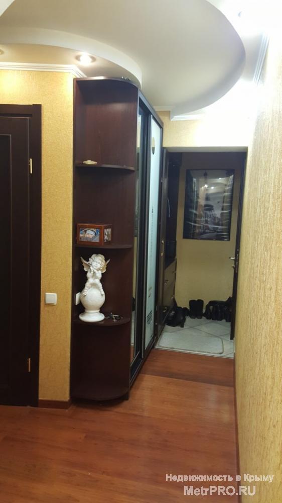 Предлагаем к приобретению 2-комнатную квартиру в Ялте, общей площадью 46,3 кв.м, которая находится на 4-м этаже... - 8