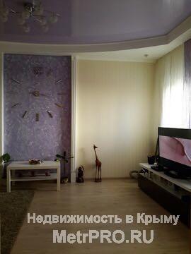 Предлагаем в аренду трехкомнатный дом на улице Сафронова    1 этаж – кухня, санузел и комната (двухспальный диван +... - 5