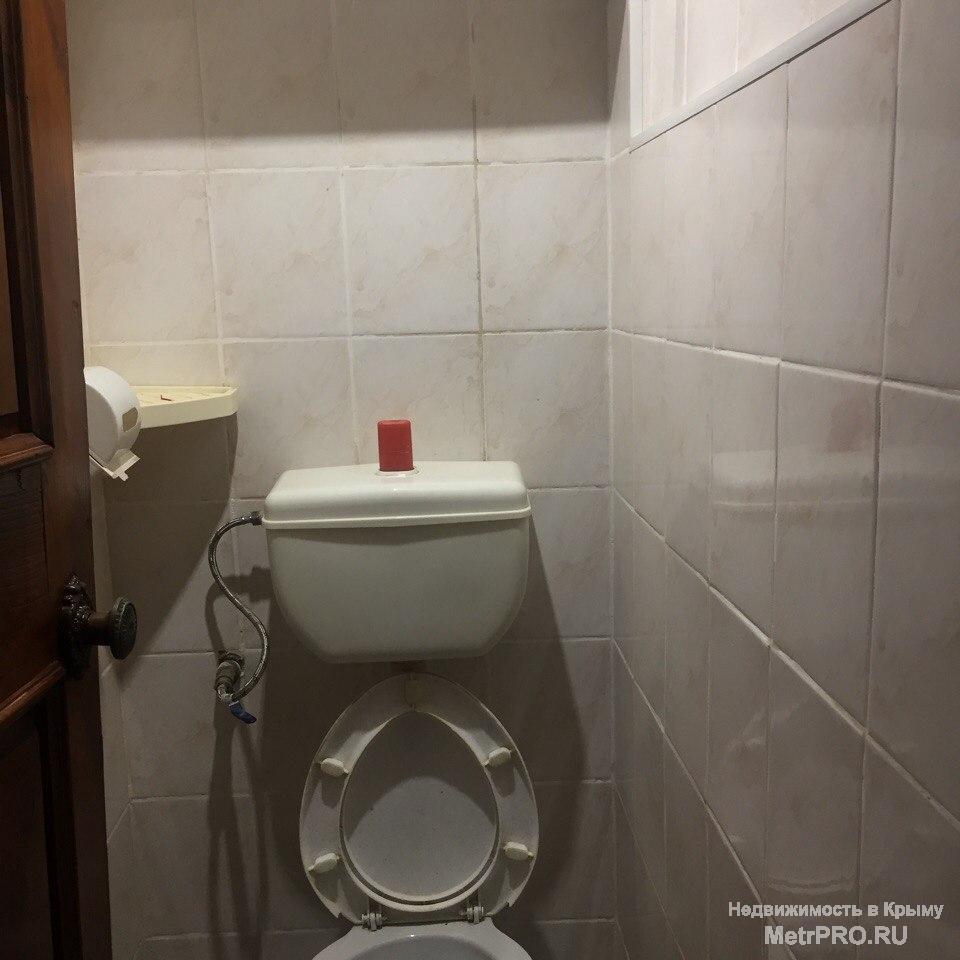 Предлагается к продаже 2/1/2 Цибизова 9. Тихий, спокойный район. Высокий цоколь. Комнаты раздельные, сделан... - 12