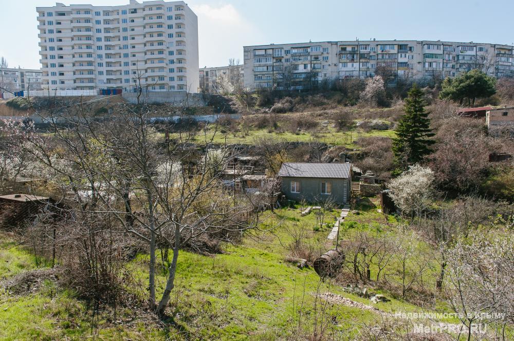 Участок 10 соток в городе + Дом в Подарок.  Продам отличный дом, новой постройки. Дом построен из ракушечника,... - 9