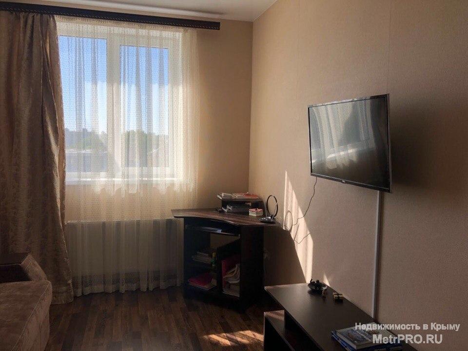 Продается уютная квартира студия с евро-ремонтом.     Со всей мебелью.    Очень просторная и светлая... - 3