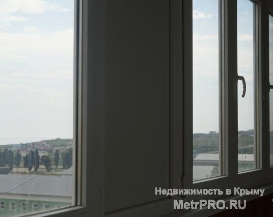 Продается однокомнатная квартира, отличный район., Общ. пл. 39м2, комната 18м2, прихожая 8м2, две лоджии 6м2 и 4 м2,... - 3