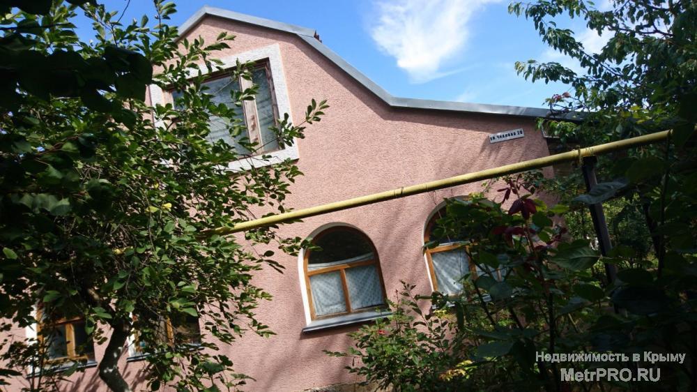 Продам 2-х этажный просторный дом с мебелью в п. Фрунзе Крым, площадь дома 117 м2, 5 комнат, земля 1088 м2. Дом сдан... - 2