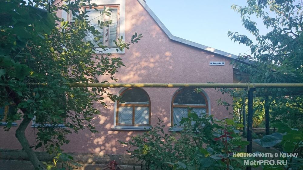 Продам 2-х этажный просторный дом с мебелью в п. Фрунзе Крым, площадь дома 117 м2, 5 комнат, земля 1088 м2. Дом сдан... - 5