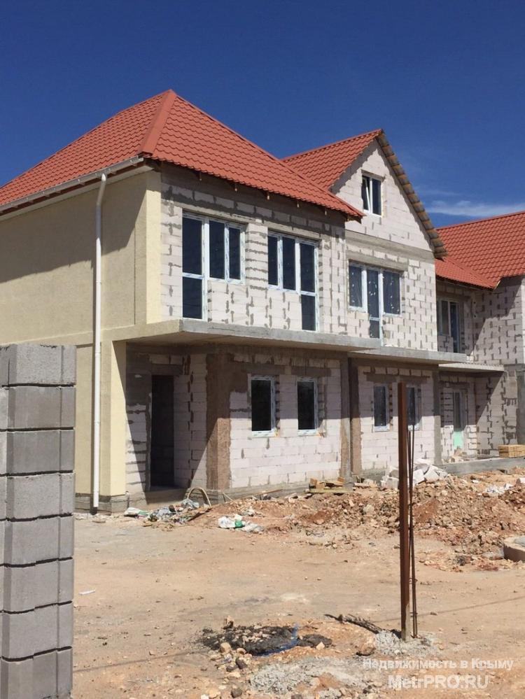 В продаже от застройщика строящиеся и готовый таунхаусы в Гагаринском районе Севастополя, Казачья бухта. Дома...