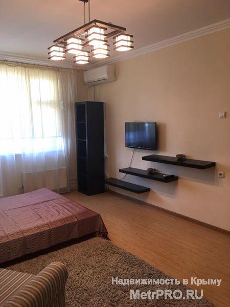 Сдается 1-к комнатная квартира. Со всеми удобствами. В г. Алушта. ул. Таврическая№3. (Район Черемушки). В этом году... - 2