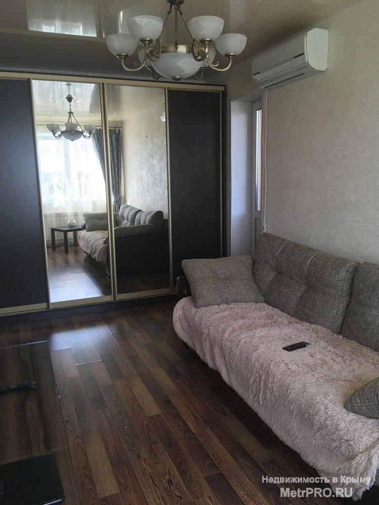 Сдается 1- комнатная квартира в г. Алушта.   Со всеми удобствами, кухня укомплектованная (Посуда, газовая плита,...