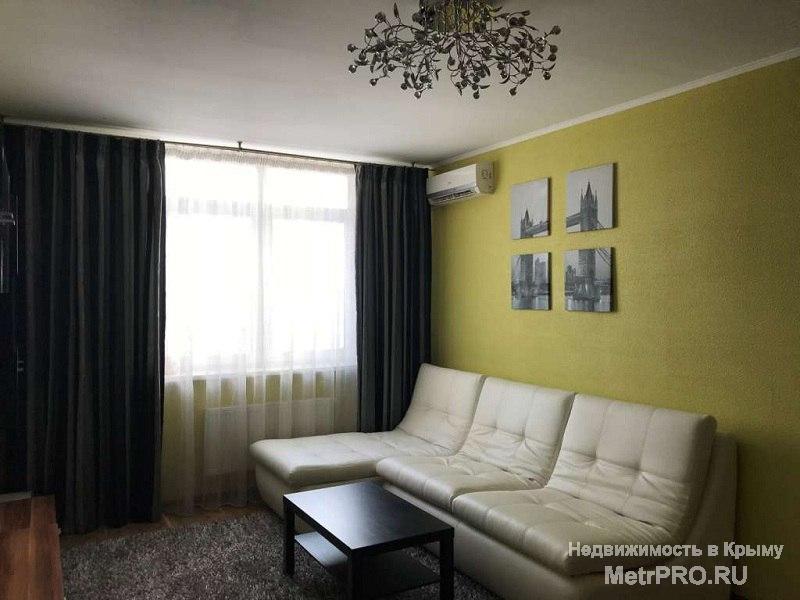 Сдается 1- комнатная квартира в г. Алушта. по улице Снежковая № 20.   Центр города. Отличный вид на море.  Квартира...