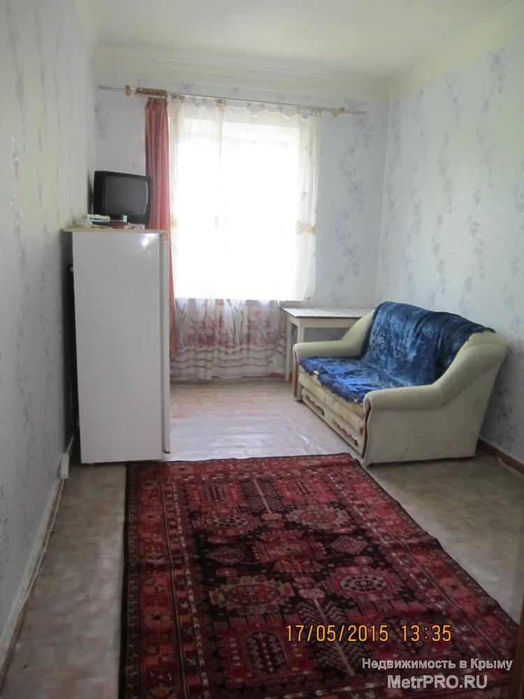 Продам комнату в 3-х комнатной квартире на ул.Охотская. Сталинка с высокими потолочками, в обычном жилом состоянии....