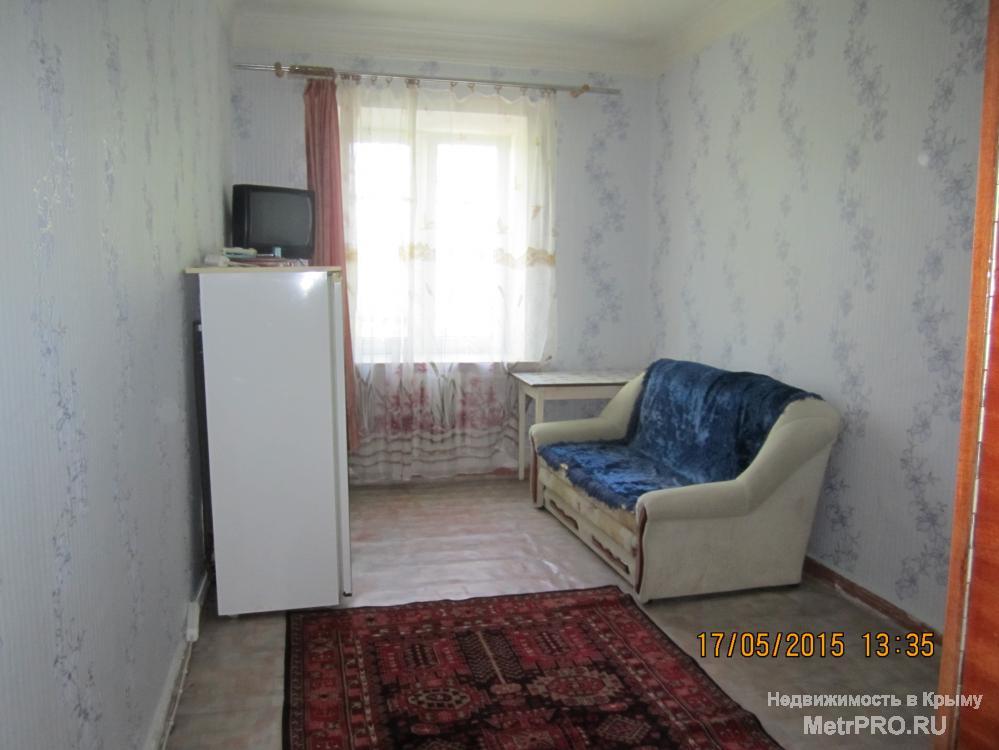 Продам комнату в 3-х комнатной квартире на ул.Охотская. Сталинка с высокими потолочками, в обычном жилом состоянии.... - 1