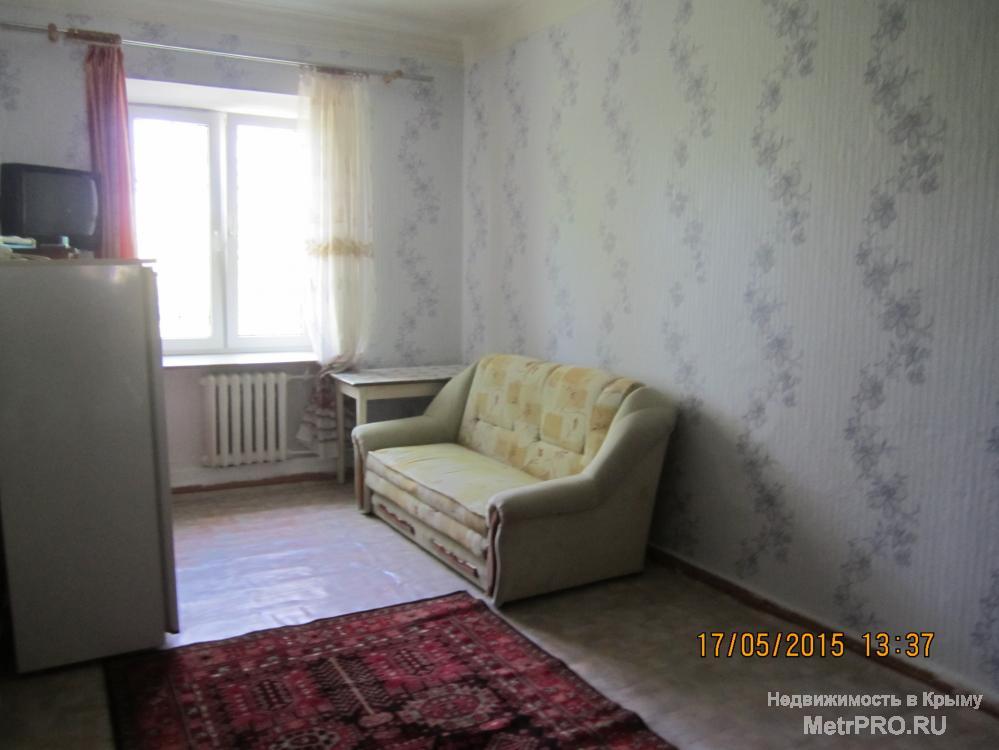 Продам комнату в 3-х комнатной квартире на ул.Охотская. Сталинка с высокими потолочками, в обычном жилом состоянии.... - 4