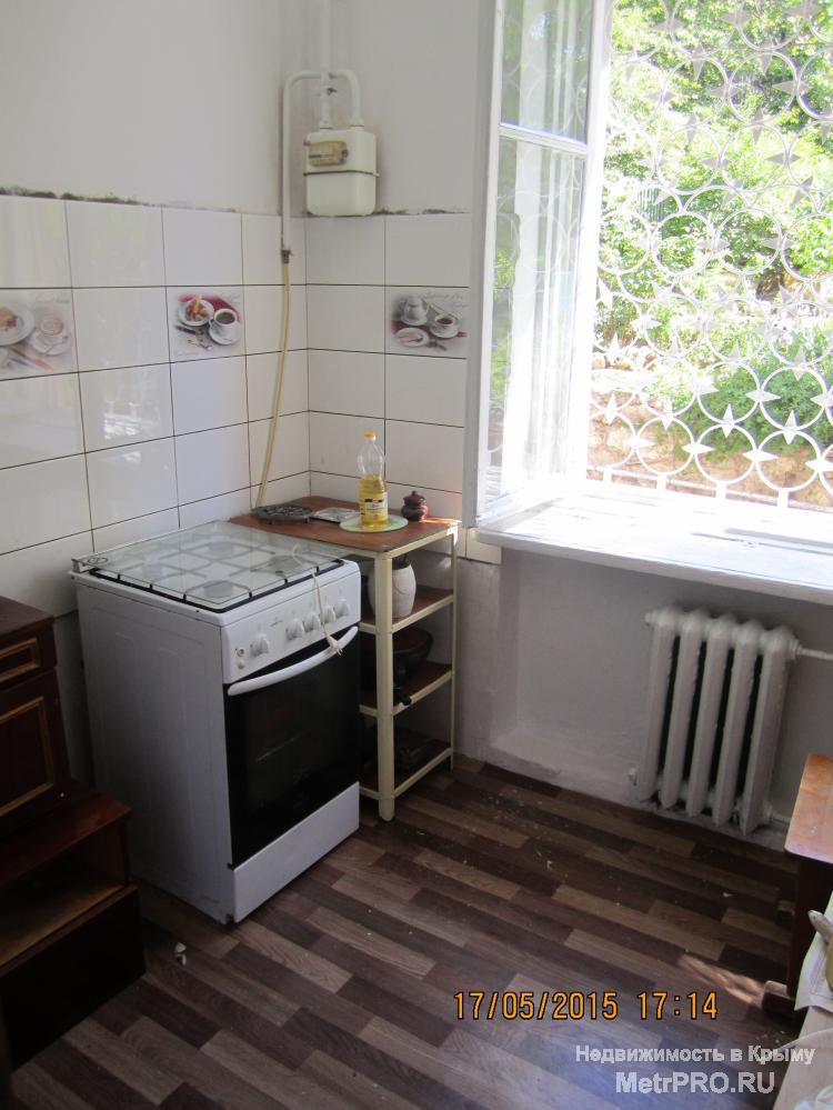 Продам комнату в 3-х комнатной квартире на ул.Охотская. Сталинка с высокими потолочками, в обычном жилом состоянии.... - 5