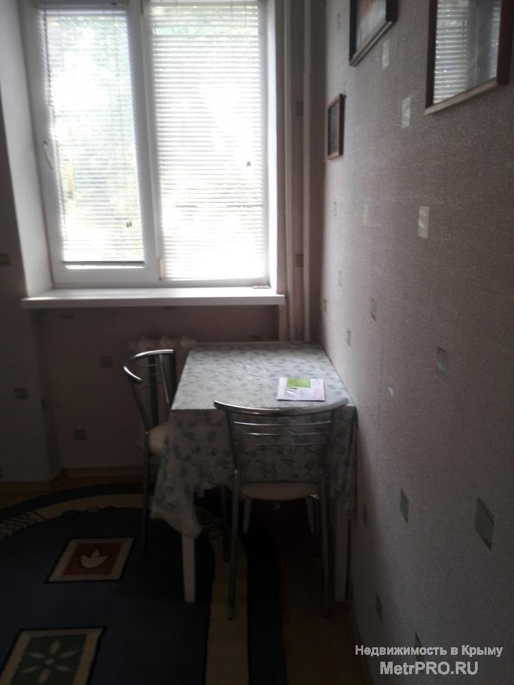 Сдам на длительный срок 1 комнатную квартиру в центре Севастополя.Квартира расположена на 3 этаже 4 этажного дома. В... - 4