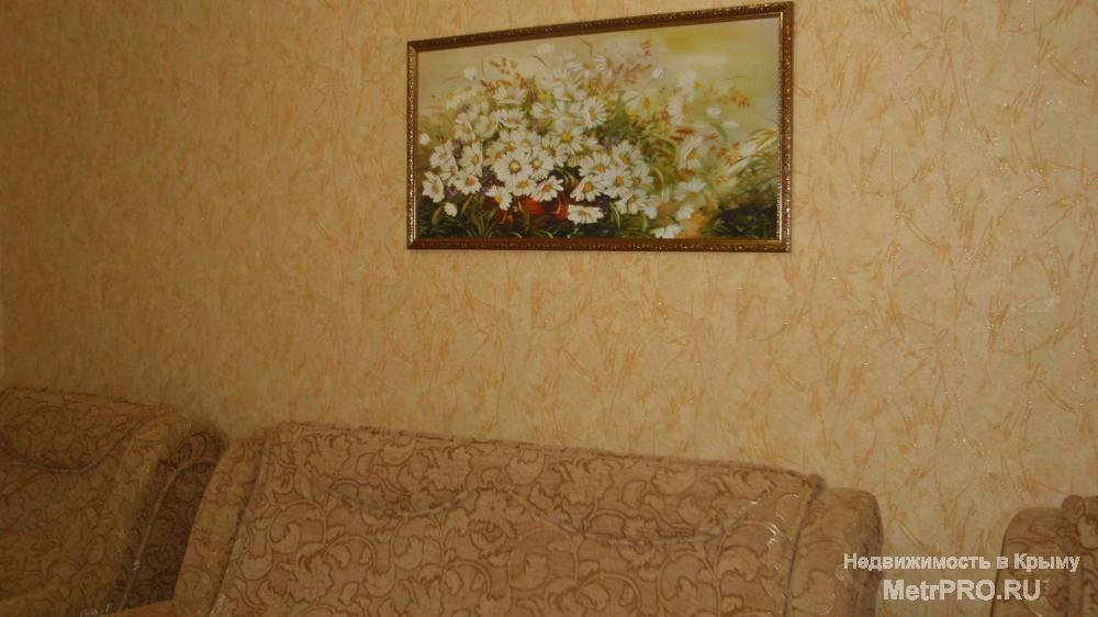 Сдаётся   ПОСУТОЧНО  от 3800р -4000р в сутки за весь объект…в Крыму в г. Черноморском Западный Крым  ХОРОШИЙ Дом два... - 4