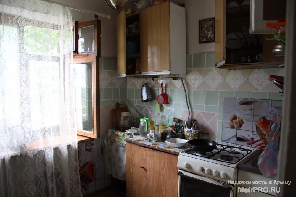 Продается трехкомнатная квартира в Гаспре. Удобное расположение дома, развитая инфраструктура района, рядом... - 12