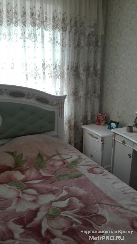 Продается просторная трехкомнатная квартира в пос. Кореиз. Дом расположен в удобном жилом районе с хорошо развитой... - 9