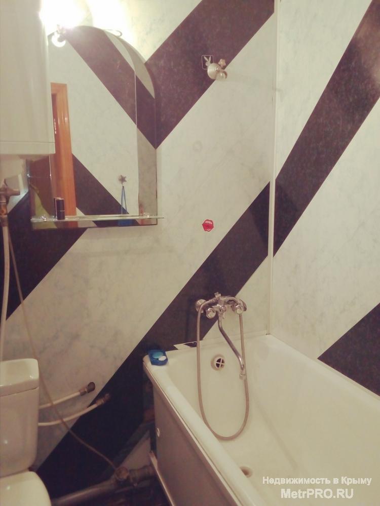 Продается двухкомнатная квартира,Хрусталева,9 2эт\5, 46 кв.м.,состояние хорошее,стеклопакеты,бойлер,встроенная... - 1