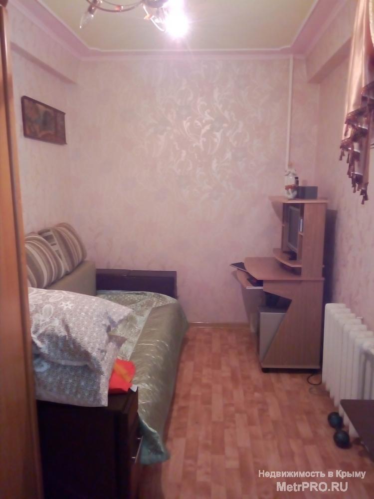 Продается двухкомнатная квартира,Хрусталева,9 2эт\5, 46 кв.м.,состояние хорошее,стеклопакеты,бойлер,встроенная... - 2