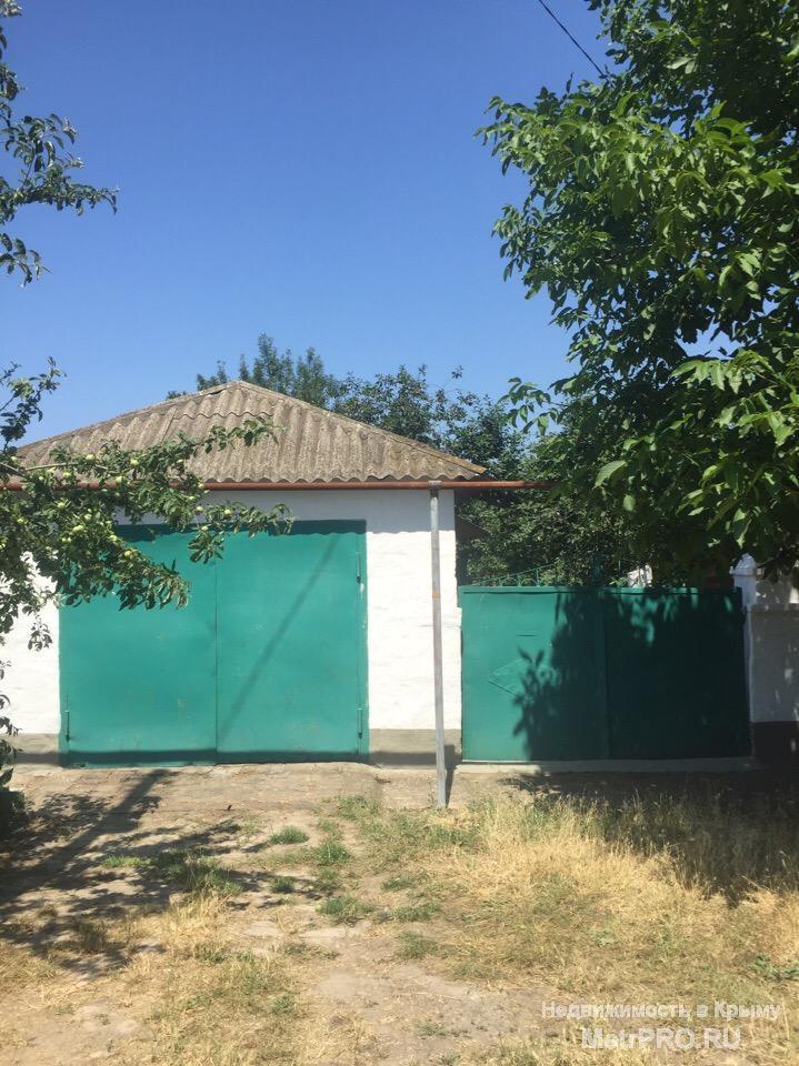 Продается дом улица Симферопольская  район Автовокзала.  Общая площадь - 49.1 кв.м.  Две комнаты, кухня, отопление... - 15