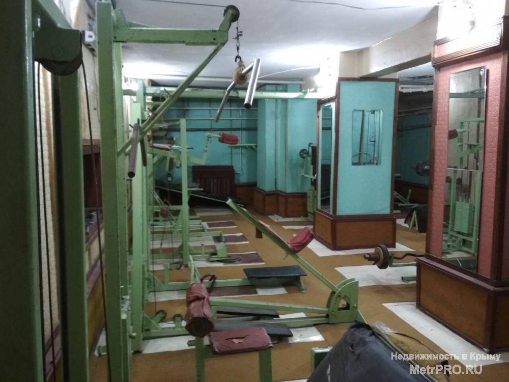 Продается не жилое помещение ул. Льва Толстого.  Цокольный этаж 3этажного жилого дома, отдельный вход.   Площадь... - 11
