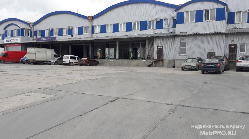 Г. Симферополь, Глинки 67Г.  Сдается в аренду склад  978.7кв.м, с рампой под навесом 171 кв.м для разгрузки еврофур,...