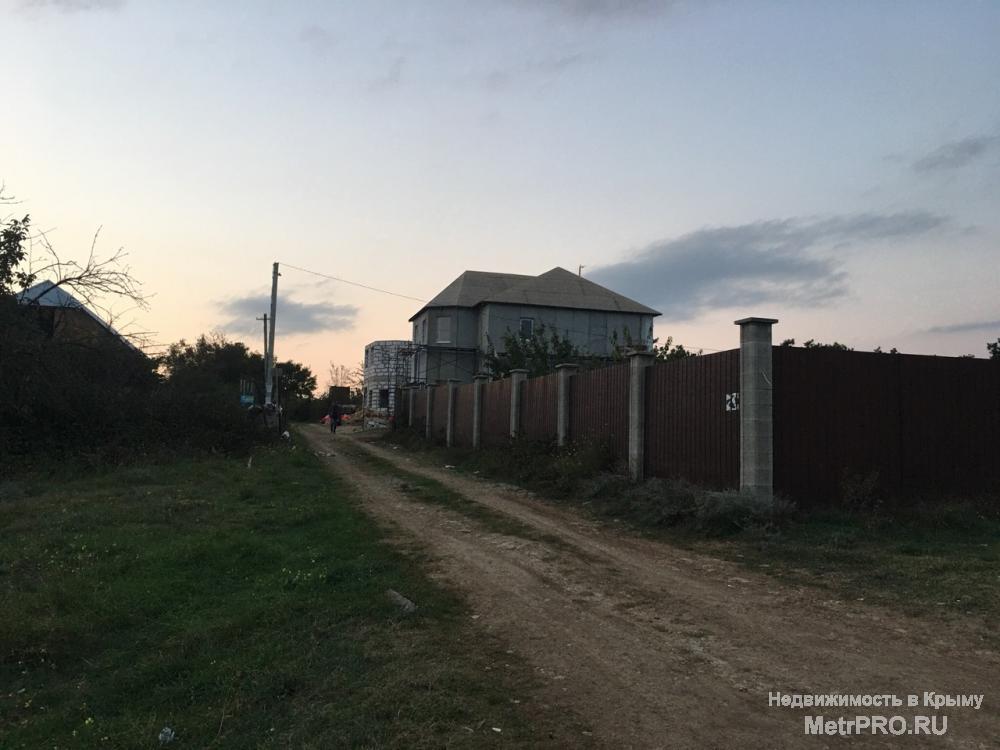 Продам двухэтажное домовладение (дуплекс) в предчистовой отделке, площадью 96 кв.м. и 3 сотками ровного огороженного... - 4