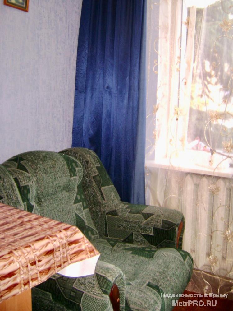 Квартира на ул. Внесення 2,бывшем общежитии. Кухня и туалет на трёх хозяев. В комнате есть душ , холодильник , вся...
