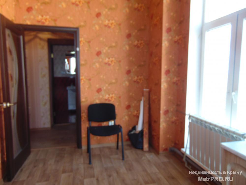 Продам отличную и просторную квартиру в новом сданном доме на ул.Багрия. Дом построен из экологически чистого камня... - 1