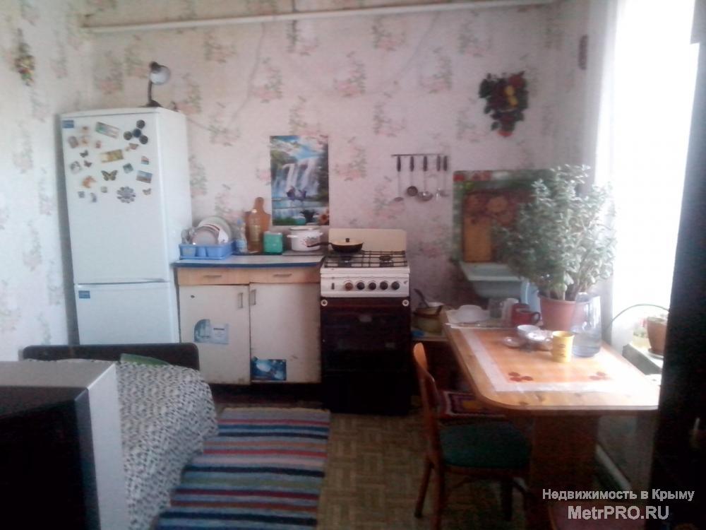 Продам дом в г. Феодосия в районе детской больницы, под Лыской, со своим отдельным двором. Участок 8 соток. Две... - 2