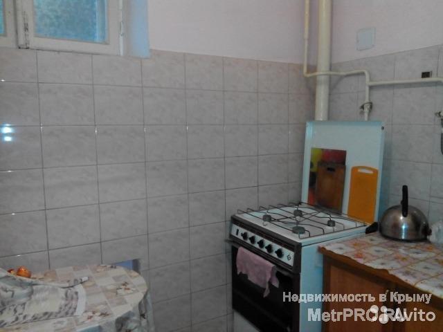 Продаю 3 комнатную квартиру в центре. Этаж 1/3. Комнаты изолированные, общая площадь 66,1, жилая 44,6, кухня 6,7.... - 5