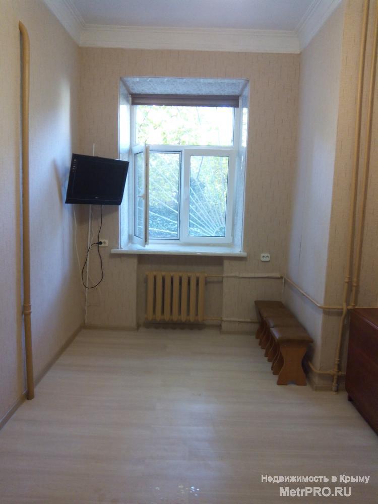 Продаю 3 комнатную квартиру в центре. Этаж 1/3. Комнаты изолированные, общая площадь 66,1, жилая 44,6, кухня 6,7.... - 8