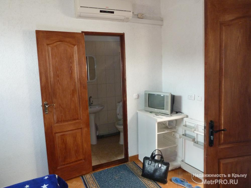 Коммерческая / Продажа / Гостиницы и отели, АЛУШТА, 1 100 000 $ Продам эллинг в пос. Рыбачье , 27 км. от Алушты в сторону Судака , первая линия , прямо на берегу моря , перед... - 46