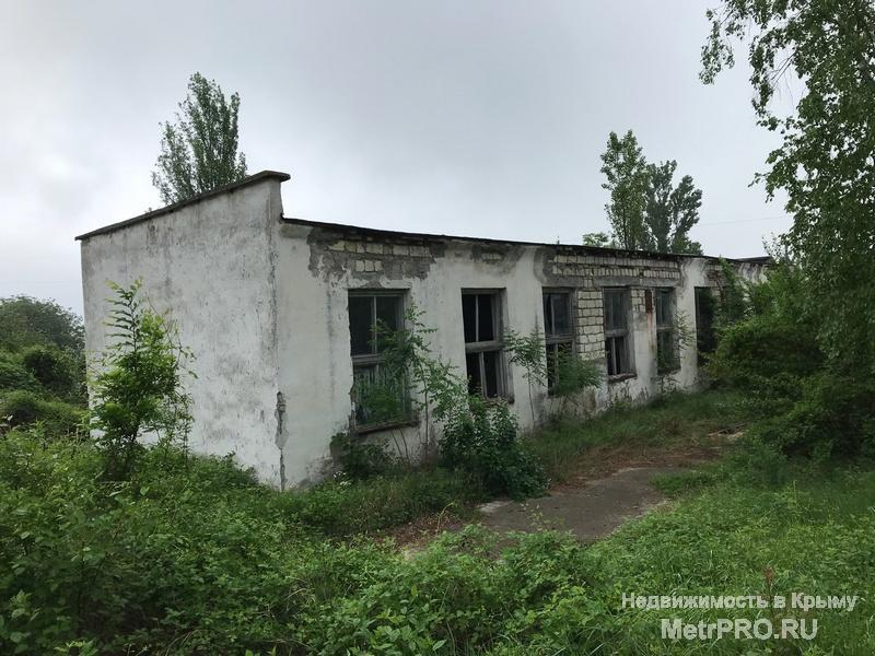 Продам комплекс нежилых зданий и сооружений свободного назначения в городе Старый Крым, удобный транспортный подъезд... - 4