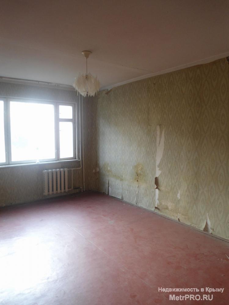 Продается 2ккв по адресу: г. Ялта, ул Суворовская, общая площадь 52квм+балкон 4квм и лоджия 8квм, включает раздельные...