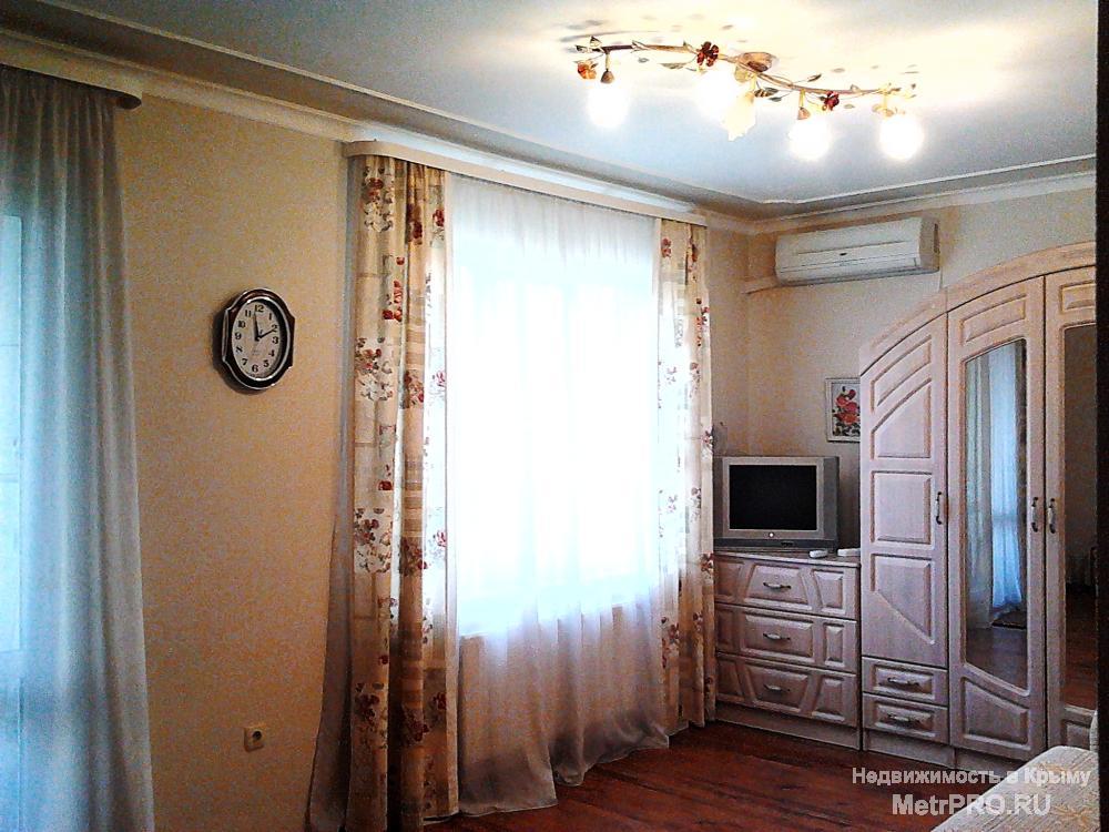 Сдаётся комната для девушки в двухкомнатной квартире.