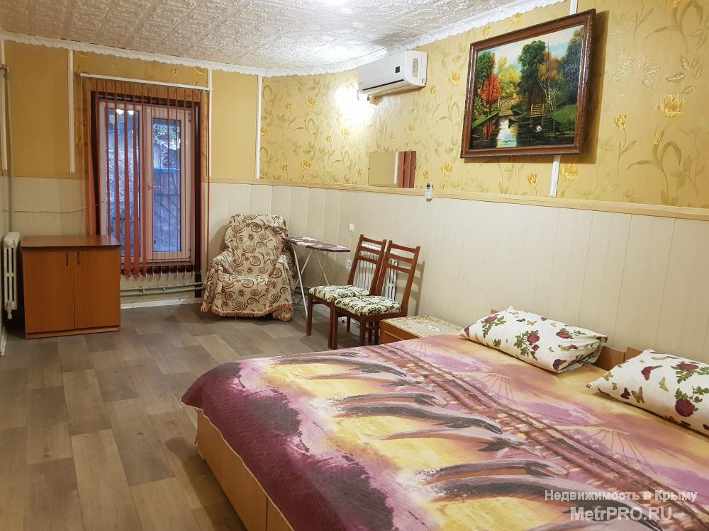 Дом в центре города с 4 комнатами(20м²,22м²,18м²,12м²), просторной кухней(17м²), прихожей и двумя санузлами (один... - 17