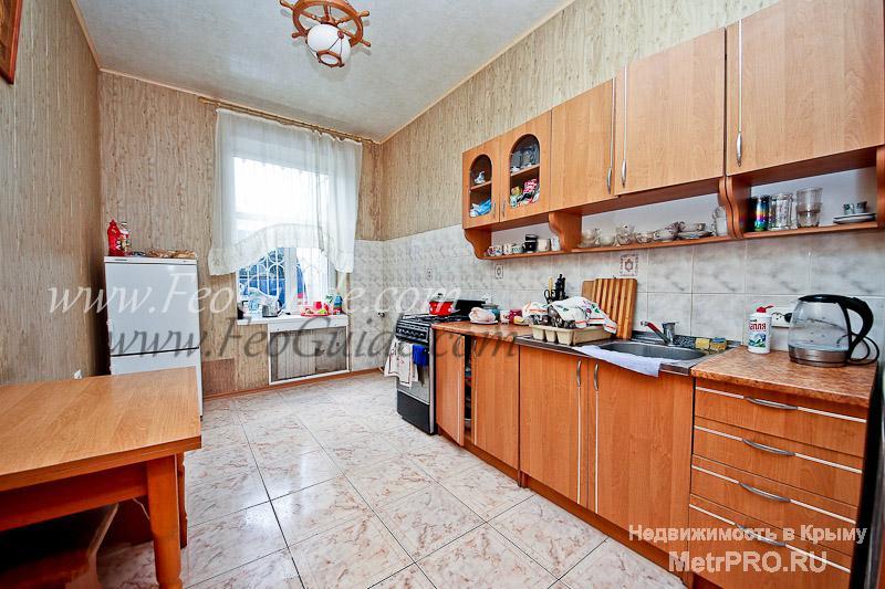 Вопреки расхожему мнению, совсем недорогим в Феодосии может быть курортное жилье на самом берегу моря. Речь идет о... - 15