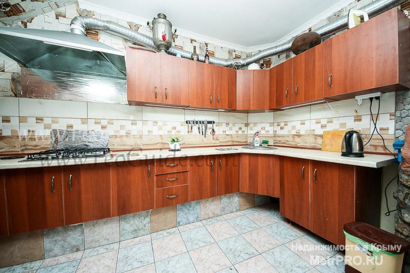Современная гостиница, расположенная на самом берегу моря, предлагает туристам недорогие 2, 3 и 4 местные номера с...