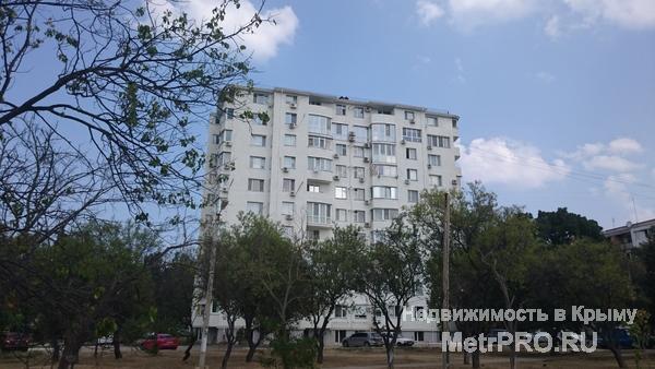 В районе т.н. ТЦ 'Московский' (ул. Николая Музыки 78 «а» к.2) продается крупногабаритная 1-но комнатная квартира 1/10... - 6