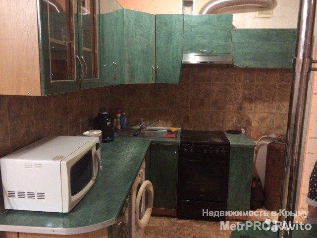 Длительно, без выселения и поднятия стоимости двухкомнатная студия в Стрелецкой Лизы Чайкиной, напротив школы... - 2