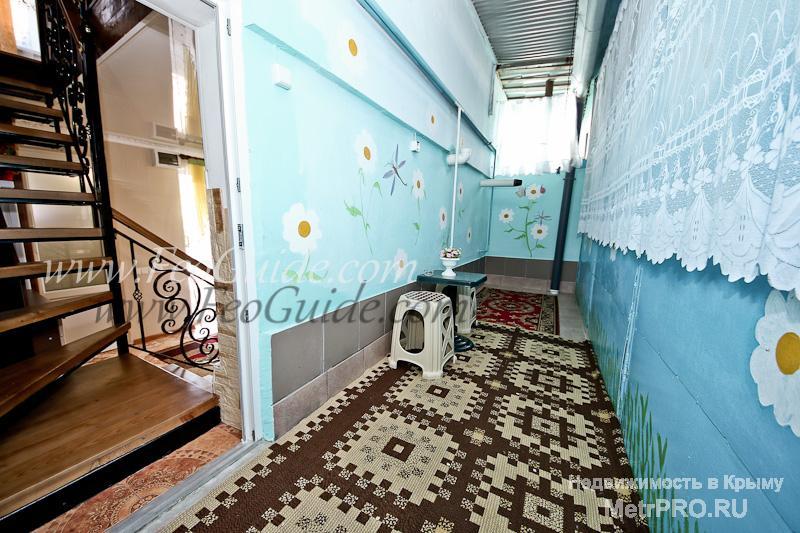 Предлагаем уютный однокомнатный домик в центральном районе Феодосии. В доме есть кухня, санузел, балкон, беседка и... - 7
