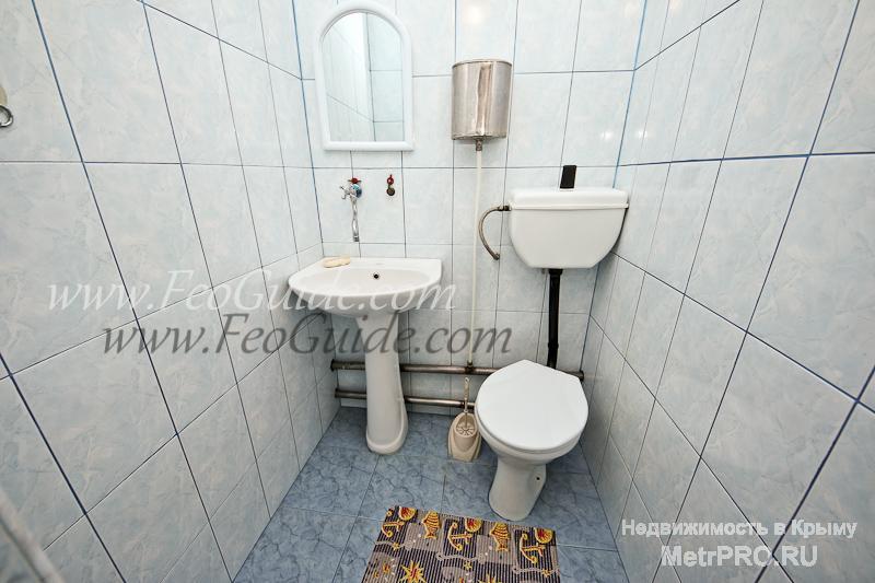 Предлагаем недорогой двух комнатный частный домик в центральном районе Феодосии, в 5 минутах ходьбы от моря. Путь на... - 5
