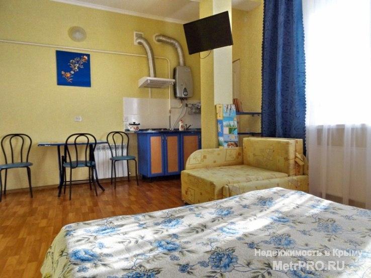 Мы собственники. Продаем в хорошие руки родное домовладение 'Хот-Алушта' До моря и центральной набережной 200метров.... - 26