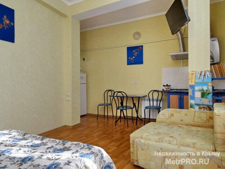 Мы собственники. Продаем в хорошие руки родное домовладение 'Хот-Алушта' До моря и центральной набережной 200метров.... - 27