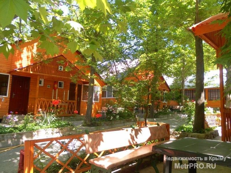 Продается действующая база отдыха в Крыму в г. Алушта , с. Солнечногорское . База отдыха расположена в 250 м от моря... - 2