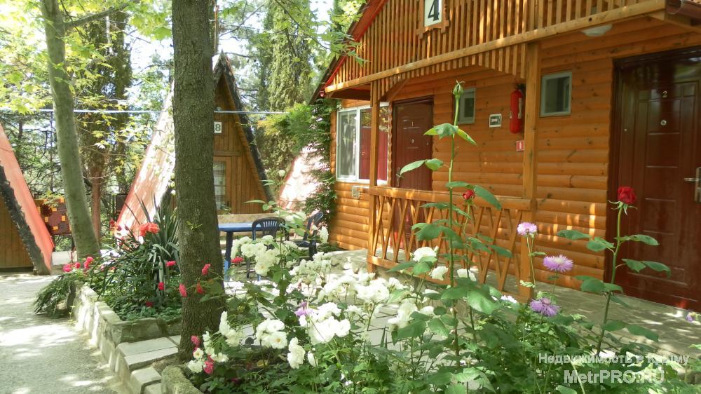 Продается действующая база отдыха в Крыму в г. Алушта , с. Солнечногорское . База отдыха расположена в 250 м от моря... - 4